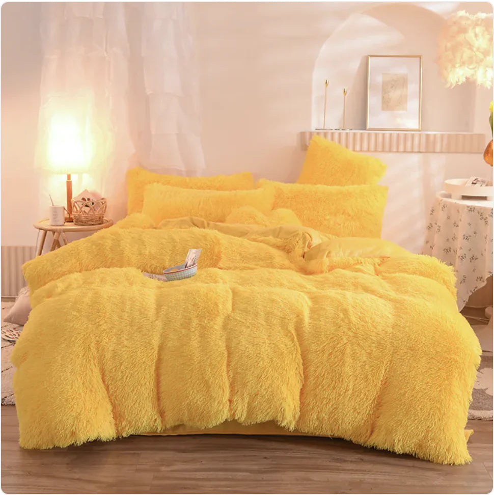 Deluxe Velvet Comfort Bedding Set - Queen & King