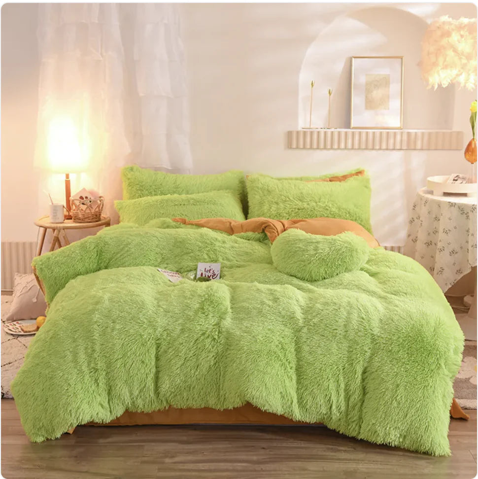 Deluxe Velvet Comfort Bedding Set - Queen & King