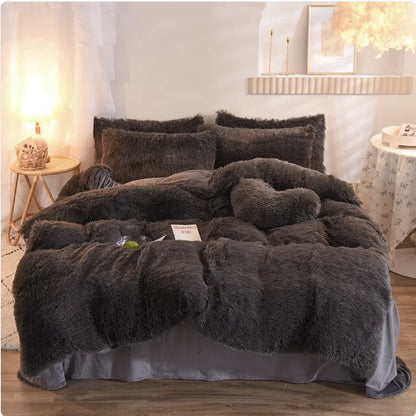 Deluxe Velvet Comfort Bedding Set - Queen & King